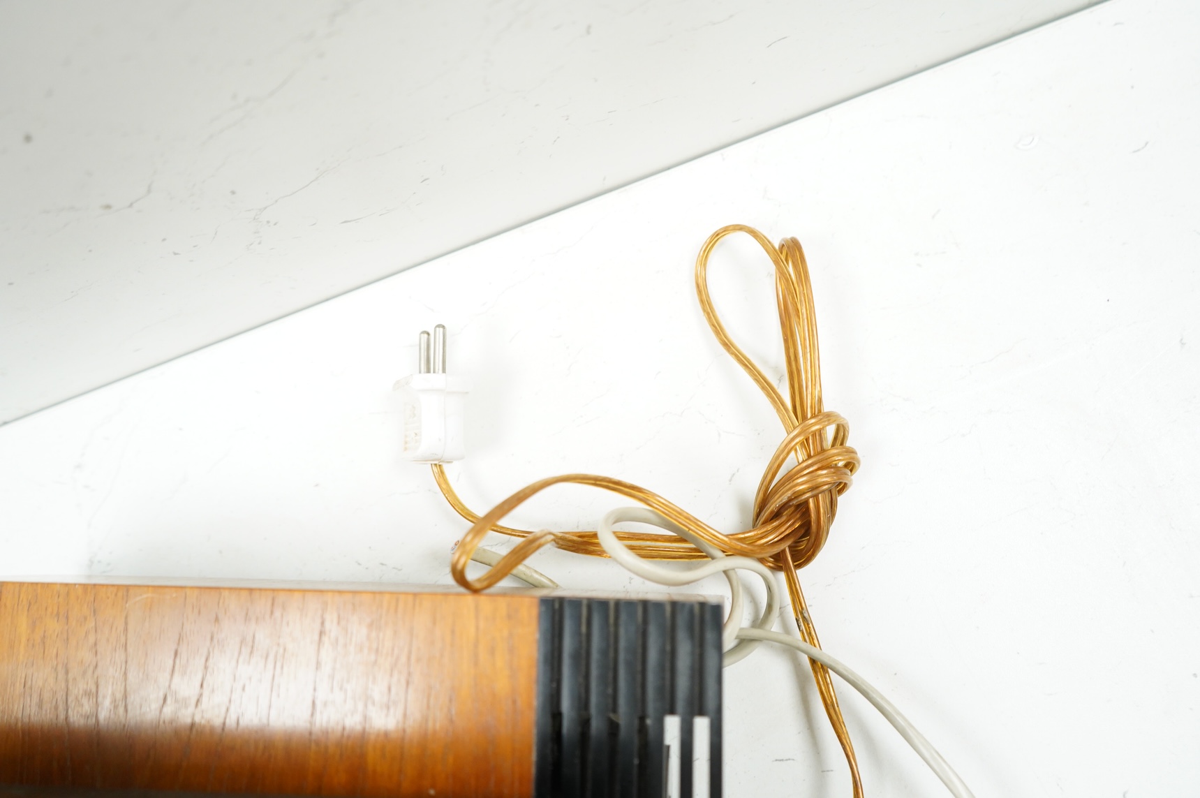 Four Bang & Olufsen stereo items; a Beogram 1000 type 5229 turntable, a Beomaster 4000 type 2406, a Beomaster 901 type 2606, and a Beomaster 1900 type 2903